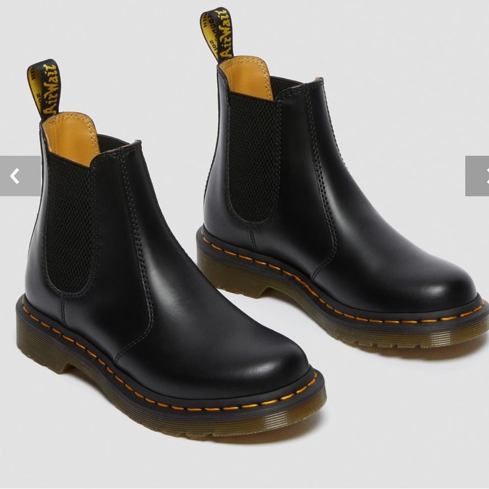 Doc Martens Smooth Leather Chelsea Boot